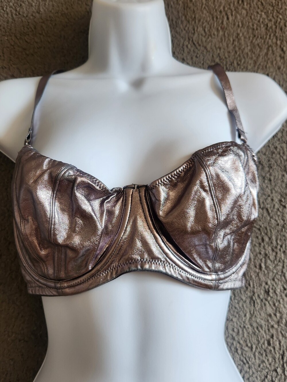 VICTORIA'S SECRET Dream Angels Push Up No Padding Bra 34 DD Silver